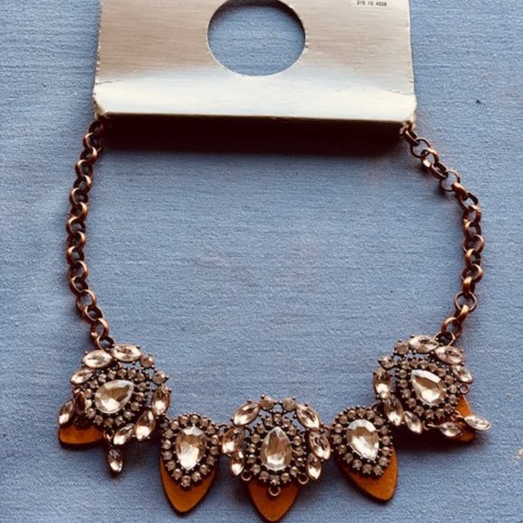 Fashion Necklace - Picture 2 of 4